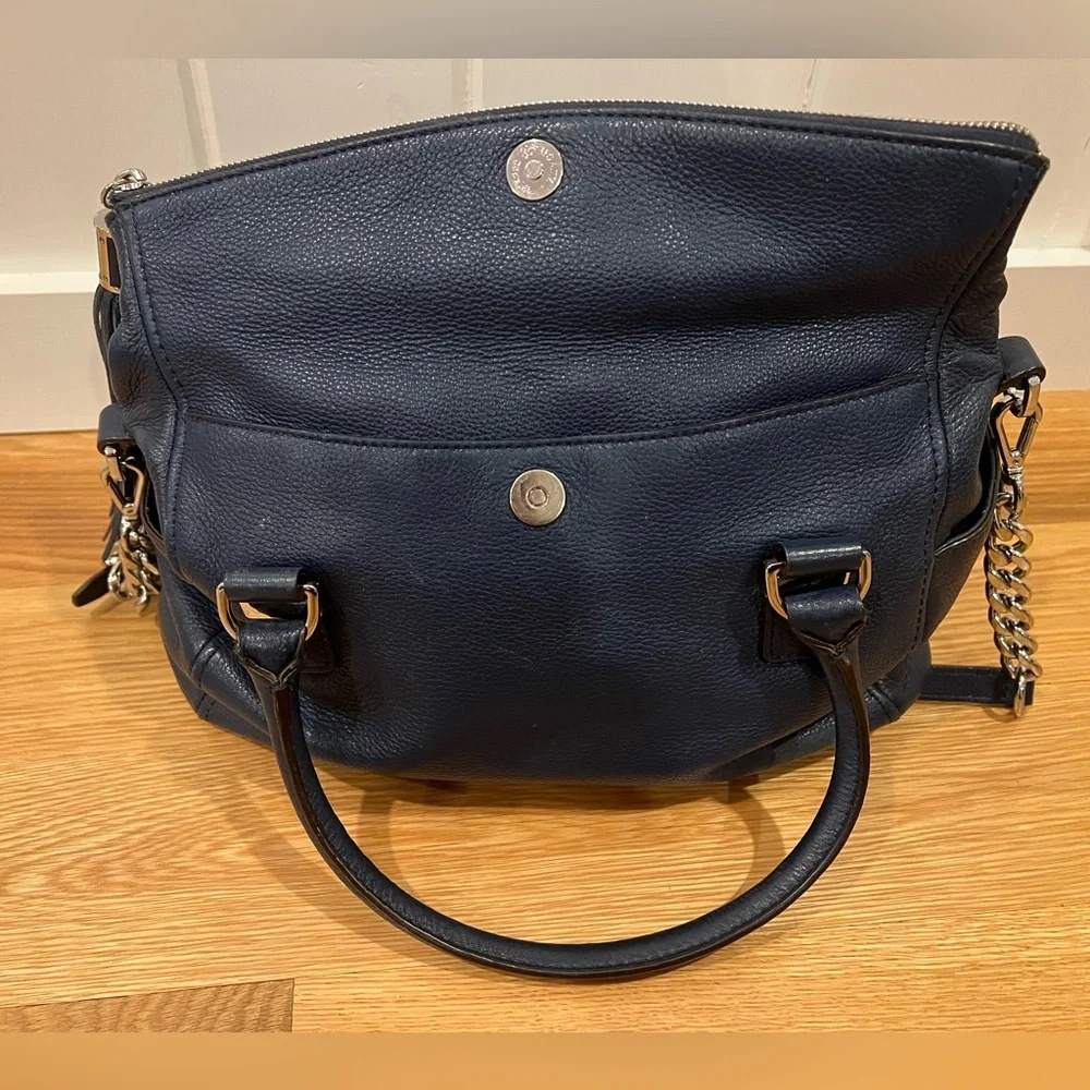 Navy blue Michael Kors bag - Picture 2 of 6